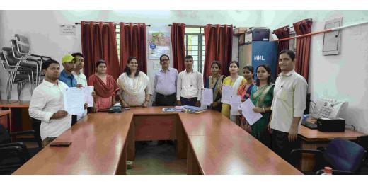 महिला एवं बाल विकास के चयनित कर्मियों को मिला नियुक्ति पत्र